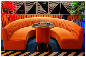 Hotel Mindass Grand Near Sri Krishna Janambhoomoi - Restaurant & Parking &Fully Air conditioning Luxuary Room - Top Rated Hotel In Mathura