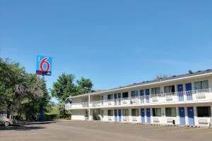 Motel 6-Bismarck, ND - New Salem