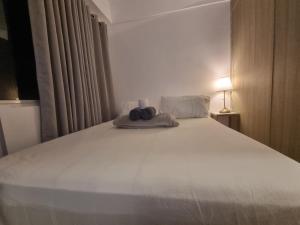 Cozy Bedroom at SM MOA Sunset View by Manila Bay