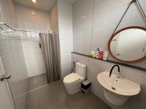 The 8 hostel Buriram