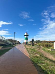 Small cozy nest 100 m from the beach Free Parking