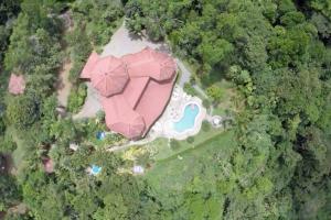 Spectacular 3BR Villa w Waterfalls & Toucans