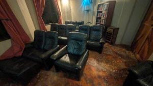 Spectacular 3BR Villa w Waterfalls & Toucans