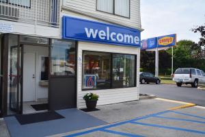 Motel 6-Southington, CT - Hartford