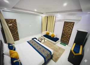 Hotel regal garden