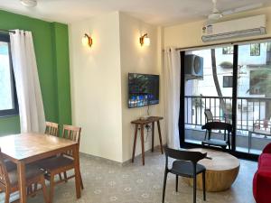 Peaceful 1BHK Velvet Themed Apartment in Candolim - Walk to Beach