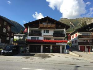 Appartement Clavau Sedrun Schweiz