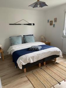 maison 9 personnes, 4 chambres,pacé,10mn de Rennes