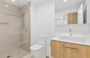 Surfers paradise Luxury 2BR River View Retreat