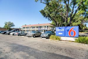 Motel 6-Stockton, CA - North