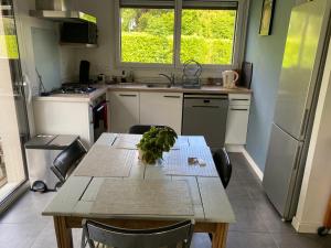 maison 9 personnes, 4 chambres,pacé,10mn de Rennes