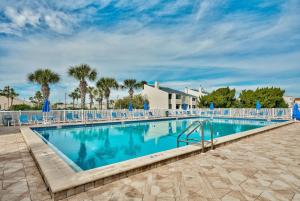 Shoreline Towers 1081