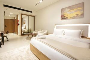 Wecation - Cozy Studio , Trillionaire , Private Jacuzzi