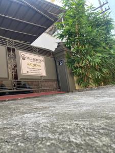 The Golden, Apartrooms