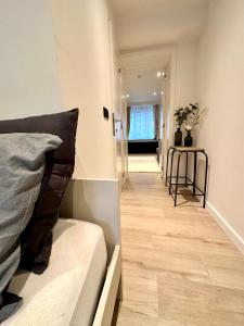 Commision cozy studio