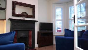 Cozy nights & Log Burning Stove