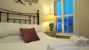 Cozy nights & Log Burning Stove