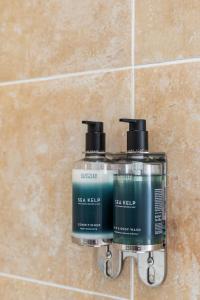 Spacious - Comfy - King Beds - Fast Wi-Fi