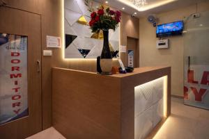 Relax Kurla Dormitory