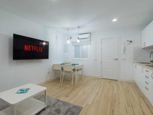 Moguel Canarian Holiday 1º