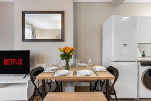 Spacious - Central - King Beds - Fast Wi-Fi