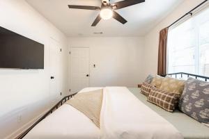 Modern 3BR Townhouse Near Brushy Creek Duplex