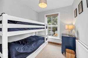 10 Mustow St - Charming 3 bed home next to the Abbey Gardens in Bury St Edmunds