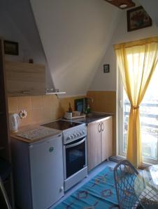 Петра Дивчибаре Petra Divčibare