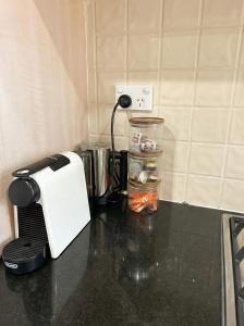 Central Station Haven - 2BED - 2BATH - Secure Parking