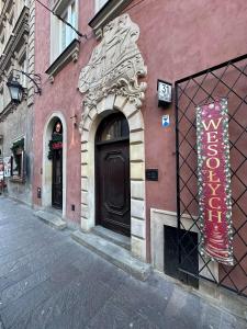 Tiny Square Apartment Old Town