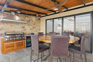 Villa Costa Sota - Ocean View & Pickleball Courts