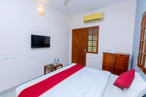 Greens Heritage Resort Auroville with Swimming Pool