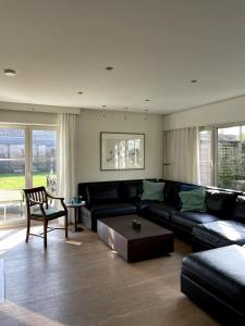 Vakantiewoning Horizon - Grote luxe villa in een rustige oase