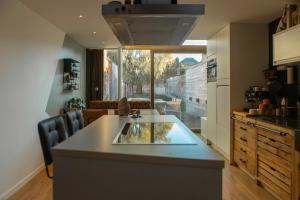 VDM Home - with character & jacuzzi in the heart of Ypres