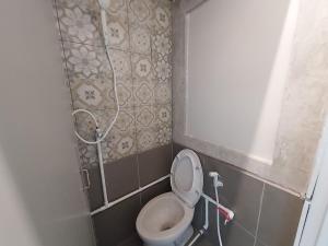 FanRoomGroundFlNonehotshower