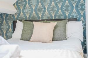 Stylish Spacious 3-Bed Sheffield Home