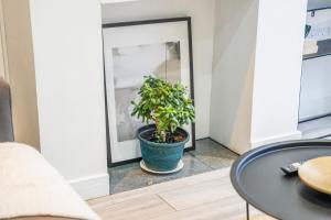 Stylish Spacious 3-Bed Sheffield Home