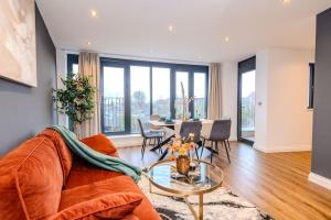 Lux 2 Bedroom Flt at Brentwood