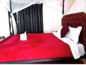 Enkei Suites and Hotel