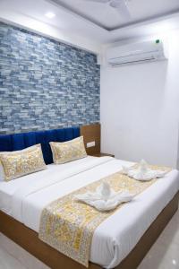 Hotel Shri Amritganga Residency- Free Parking & Restaurant and Lift Facilities - Fully #Air Conditioning- Best Hotel In Haridwar