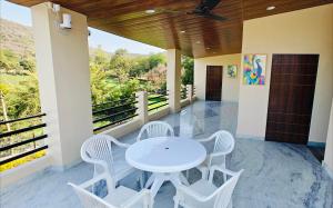 The Jungle Gate Villa