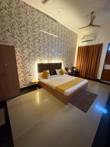 Hotel madhavi palace