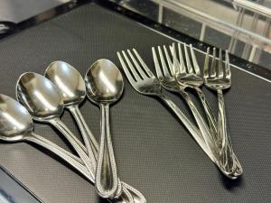 Apt 7-min Walk to Matsuyama City Station Up to 4 Guests