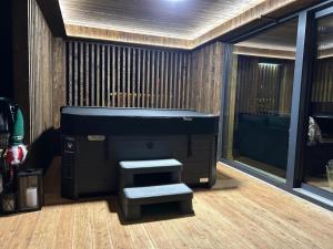 WHITE BROOK Luxury Chalets