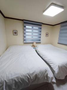 UT Gangnam 7people 3R4B