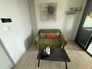 The Base Rainbow Hotel 1居室 稀少的大阳台户型 市中心 近海滩 楼顶泳池