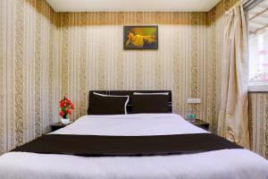 Collection O Gold Valley Formerly Misty Royale