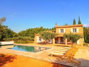 Charming and luxurious house with swimming pool, Aups