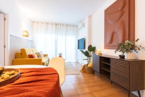 Quiet apartment near the sea with 2 terraces
