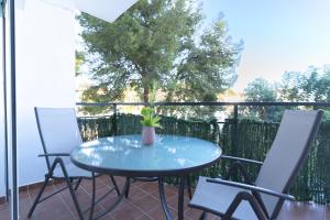 Quiet apartment near the sea with 2 terraces